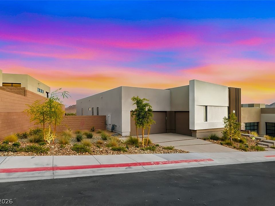 1st image of 30 Sand Star Ln