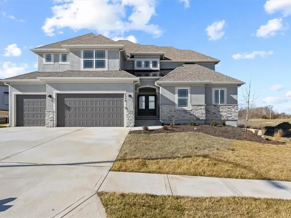 4540 Aspen Dr, Basehor, KS 66007