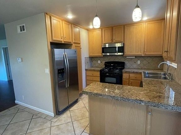 5th image of 9320 Earl St Unit 18