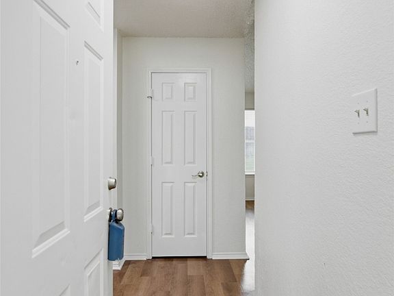 3rd image of 209 Blue Ridge Trl