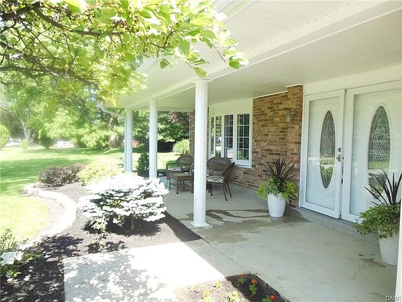 4th image of 1185 Heathshire Dr