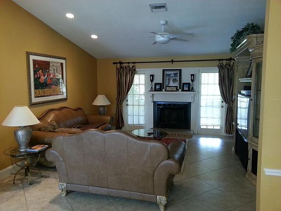 2nd image of 703 SW 1st Ct