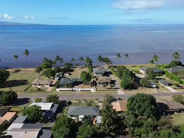 225 Seaside Pl, Kaunakakai, HI 96748