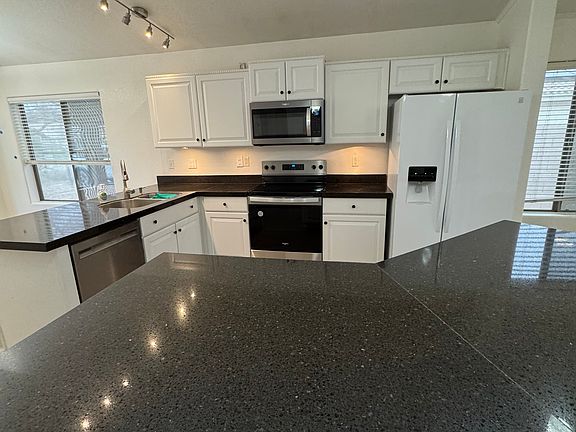 3rd image of 3107 E Captain Dreyfus Ave