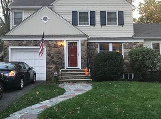 31 Valhalla Way, Verona, NJ 07044