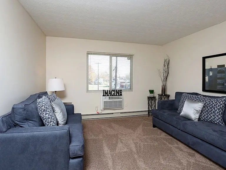 Peppertree Apartments — Photo 16