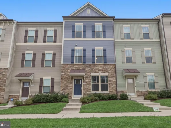 5818 Imperial Dr, Frederick, MD 21703