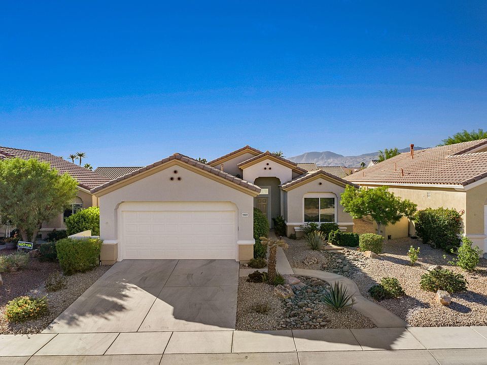 1st image of 78683 Iron Bark Dr