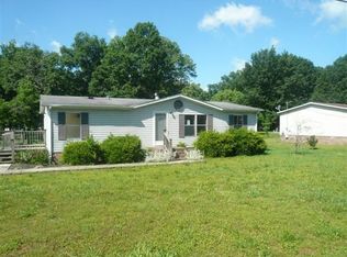 102 Whispering Oaks Dr, Shelbyville, TN 37160