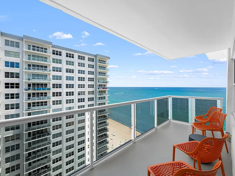 3700 Galt Ocean Dr #1604 — Photo 21