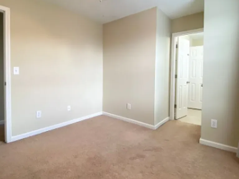 537 S Bull St — Photo 14