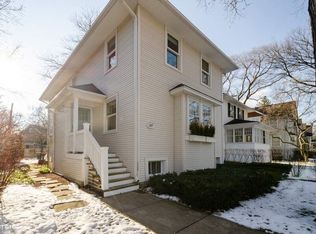 127 Prairie Ave, Wilmette, IL