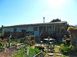 24120 Carpenterville Rd, Brookings, OR 97415