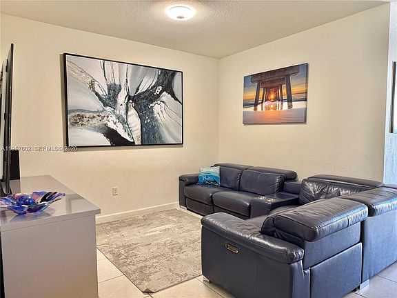 4th image of 11032 W 33rd Way