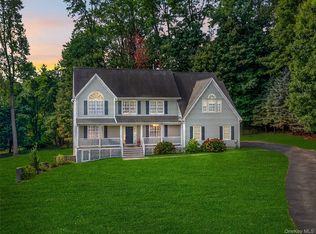 141 Dorchester Dr, Yorktown Heights, NY 10598