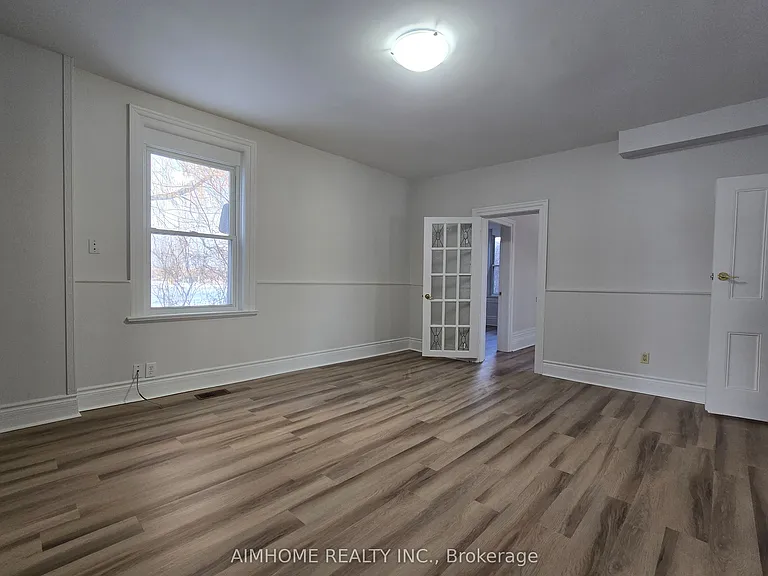 22156 Leslie St — Photo 2