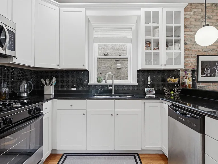 5302 N Winthrop Ave #4 — Photo 12