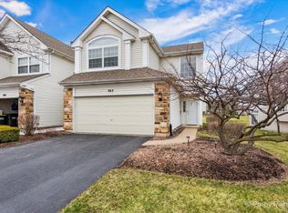 963 Viewpoint Dr, Lake In The Hills, IL 60156