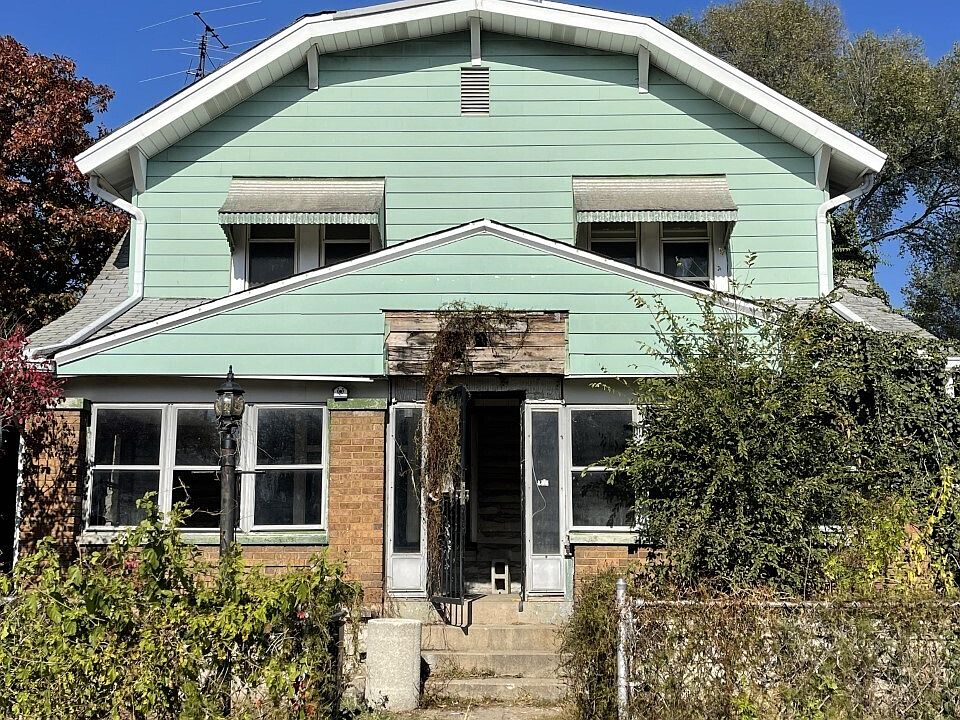 1st image of 1134 E Kelly St