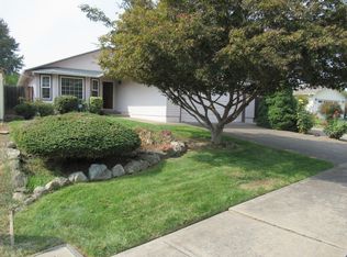 560 Daniel St, Central Pt, OR 97502