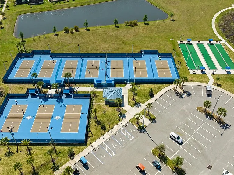 Town Center Pickleball Courts & Bocce Ball Courts