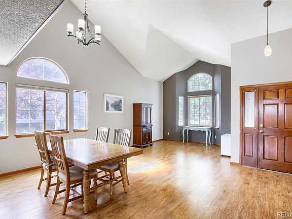 3rd image of 6766 Taft Circle