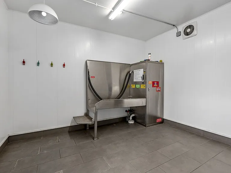Pet Wash Space at Avant at the Arboretum Apartments in Lisle, IL 60532