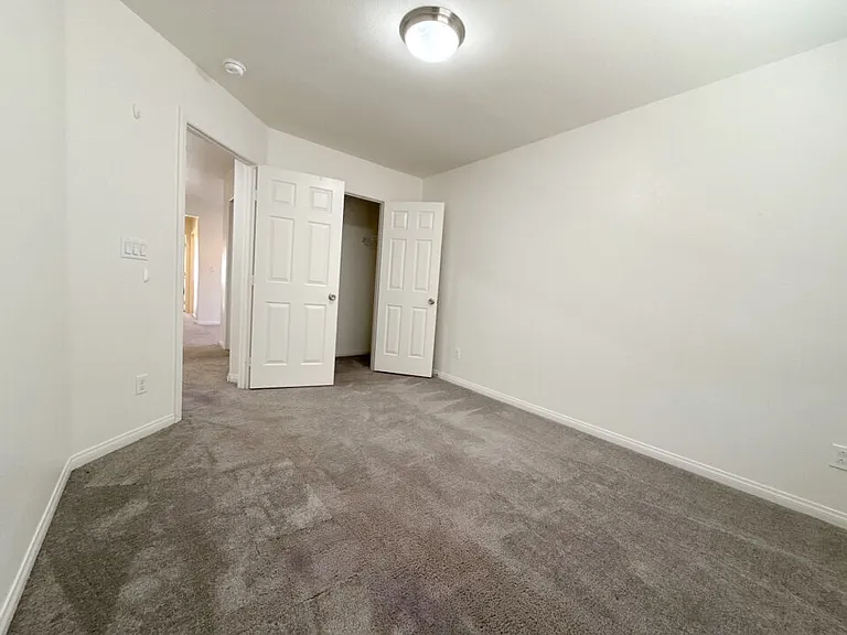 6356 Tomahawk Mill Ct — Photo 10