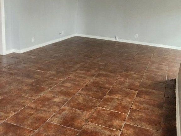 3rd image of 4321 Harlowe Dr