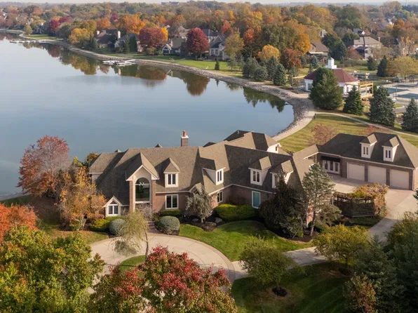 4984 Waterside Cir, Carmel, IN 46033