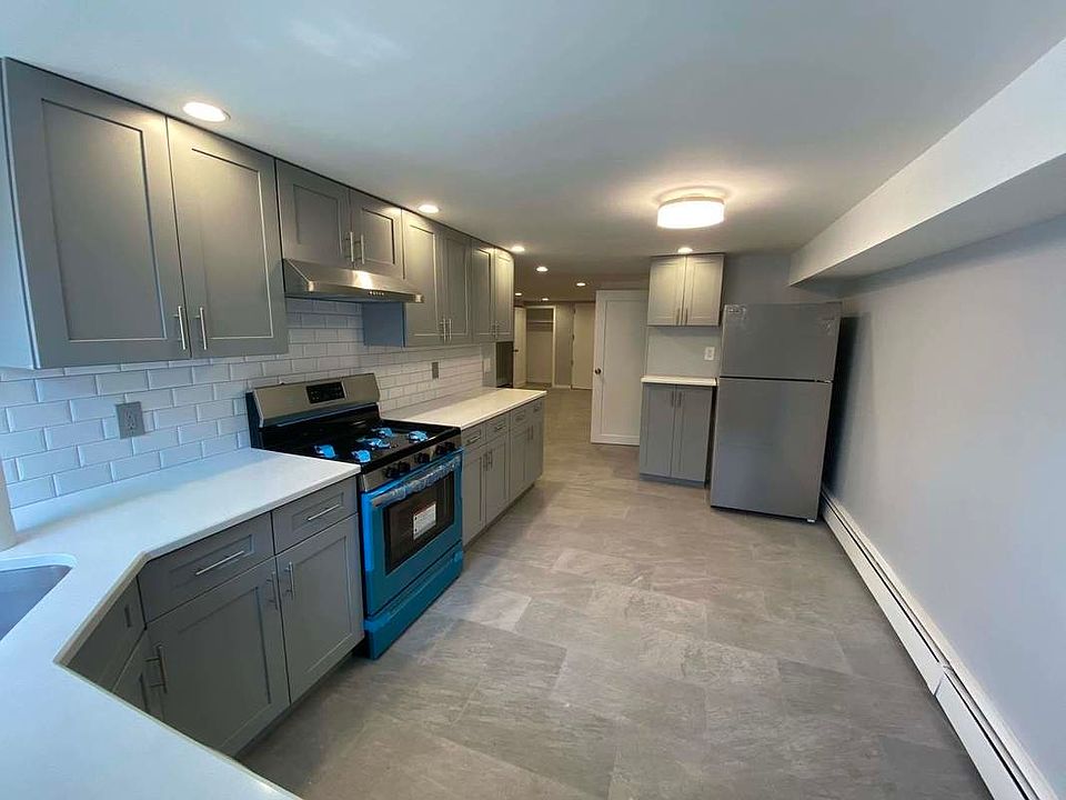 1st image of 25-14 38th St #1R