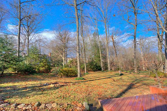 4th image of 2902 Ashlawn Dr