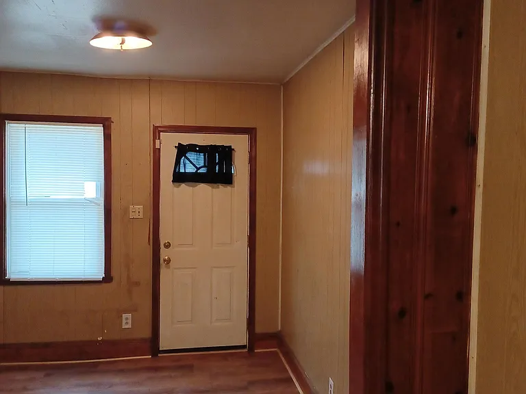 102 Byrd St — Photo 13