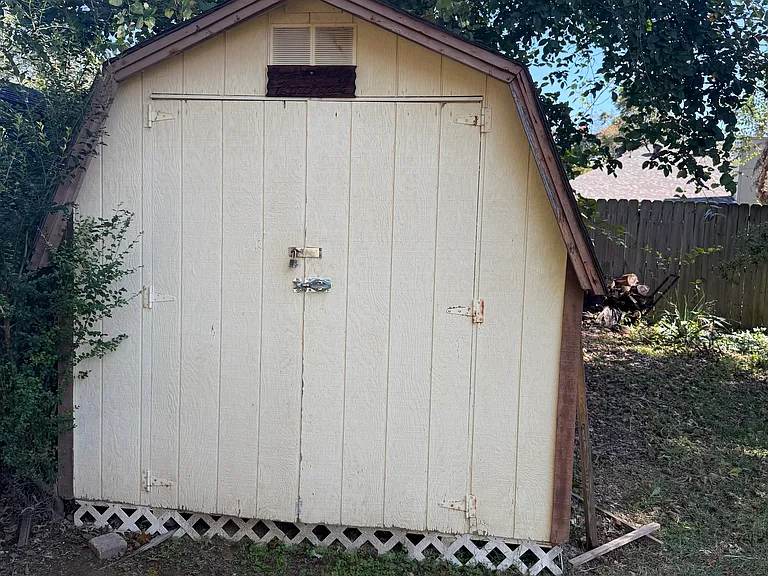 903 N Cardinal Dr — Photo 23
