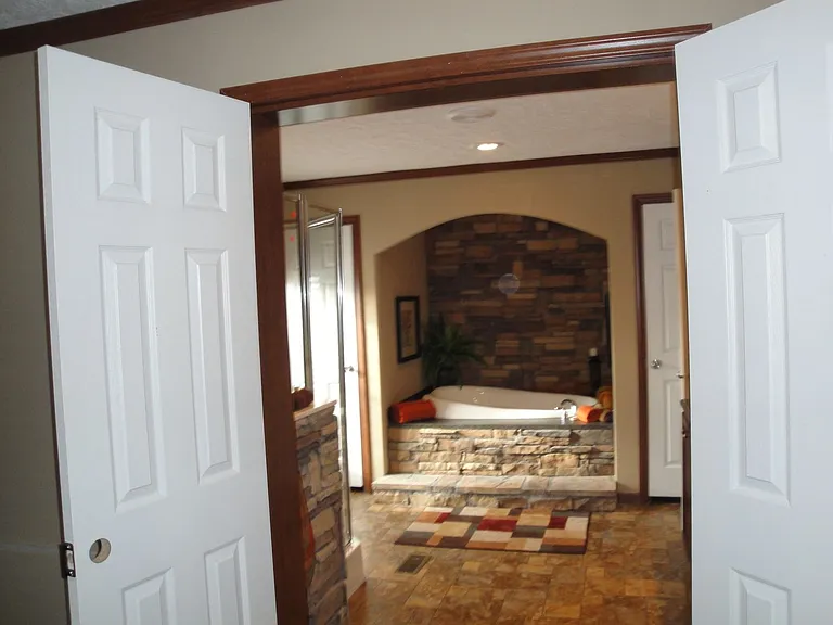 3184 Lee Road 137 — Photo 5