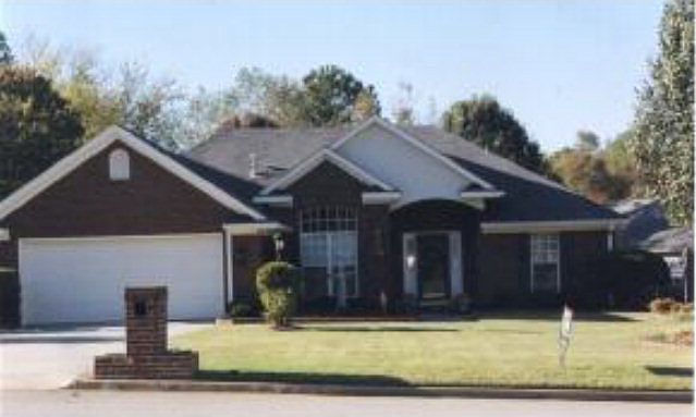 1st image of 120 Orchard Hill Ct