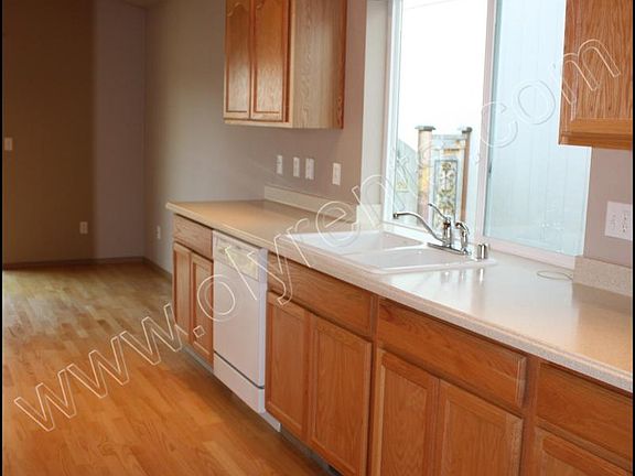 2nd image of 4722 Cole Ct SE