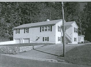 562 Arah St, Hooksett, NH 03106