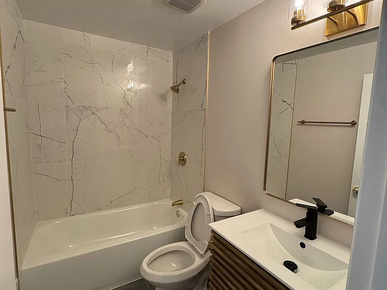 1317 Hollins St #1 — Photo 6