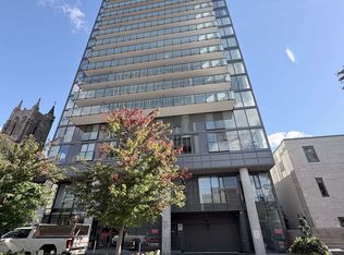 99 Foxbar Rd #1805, Toronto, ON M4V 0B2