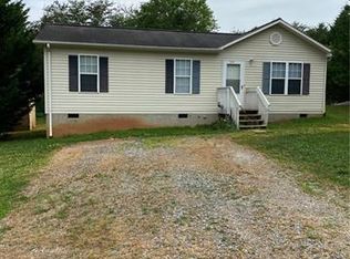 2416 Maywood Dr SW, Lenoir, NC 28645