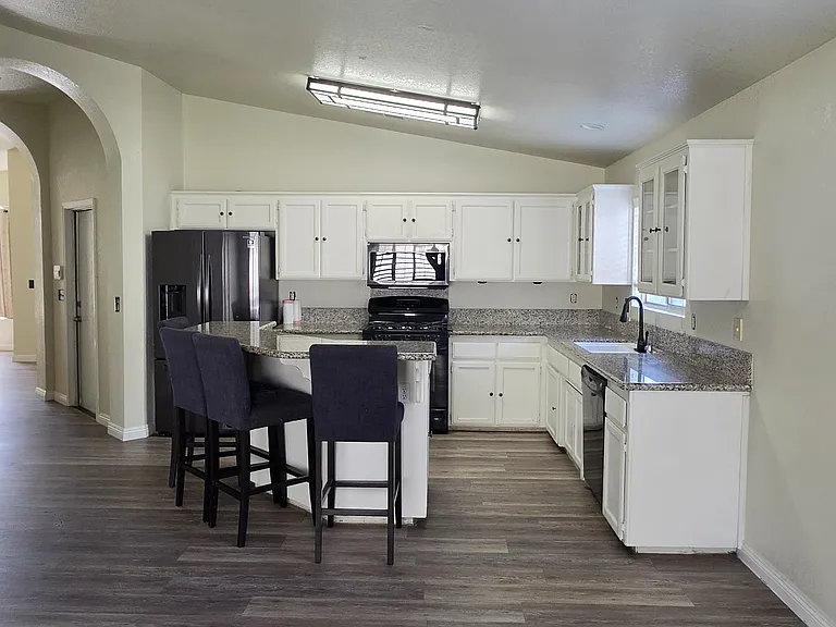 1387 Nicole Ave — Photo 10