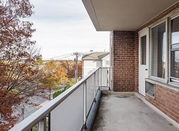 Imagine having your morning coffee or entertaining your friends on this large terrace.