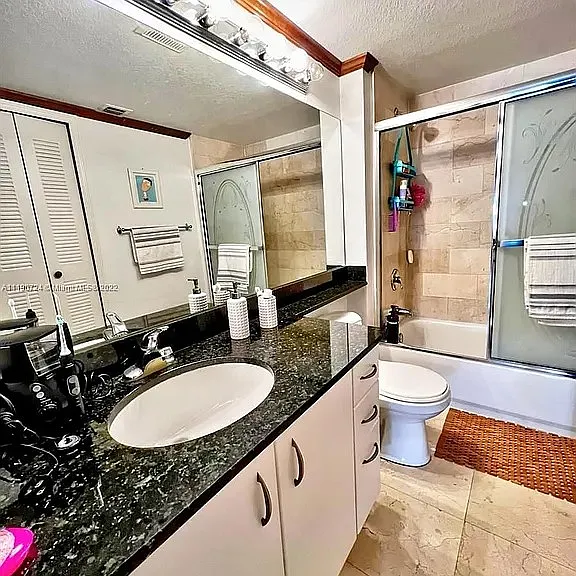 1625 Kennedy Cswy #607 — Photo 11