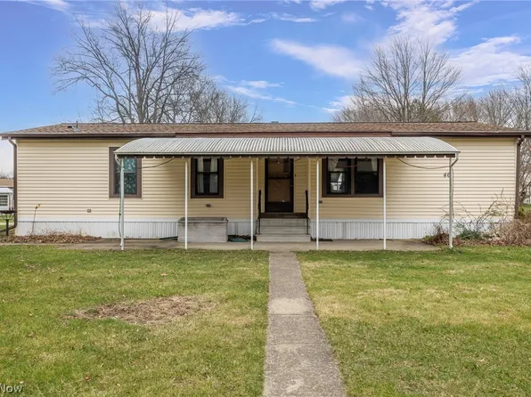 46 Sycamore Dr, Olmsted Falls, OH 44138