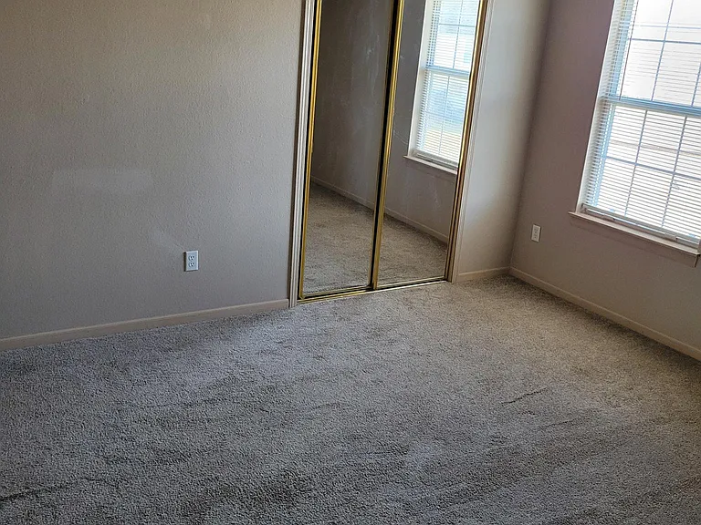 1279 NW Phelps Dr — Photo 11