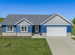 2055 Willow Run, Reedsburg, WI 53959
