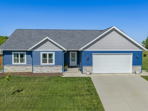 2055 Willow Run, Reedsburg, WI 53959