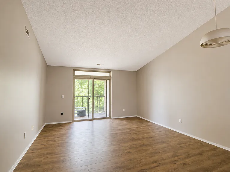 2715 Greenstone Blvd #1309 — Photo 7