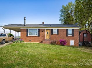 1052 Beech St, Granite Falls, NC 28630